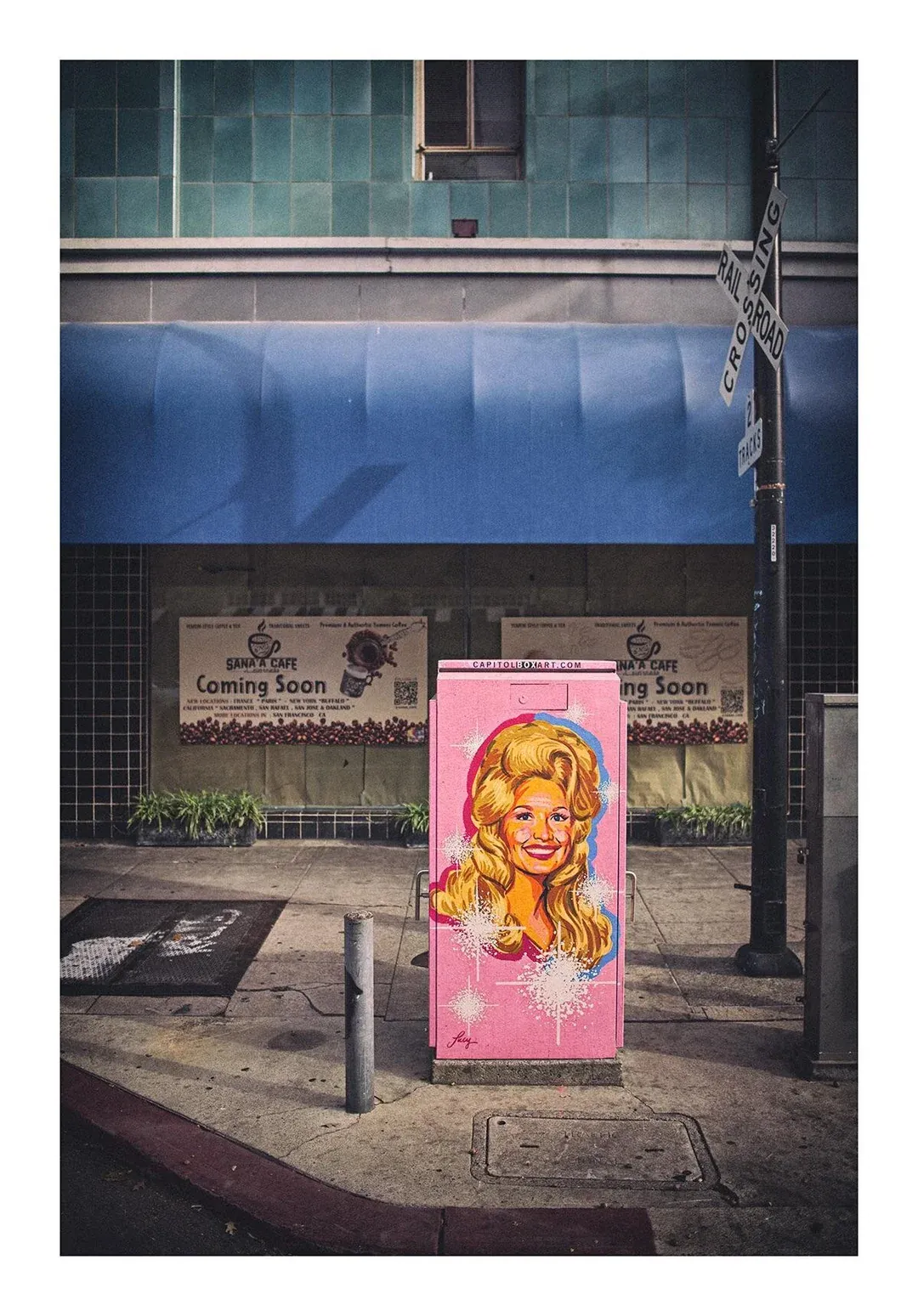 Dolly Parton: The Patron Saint of Graffiti