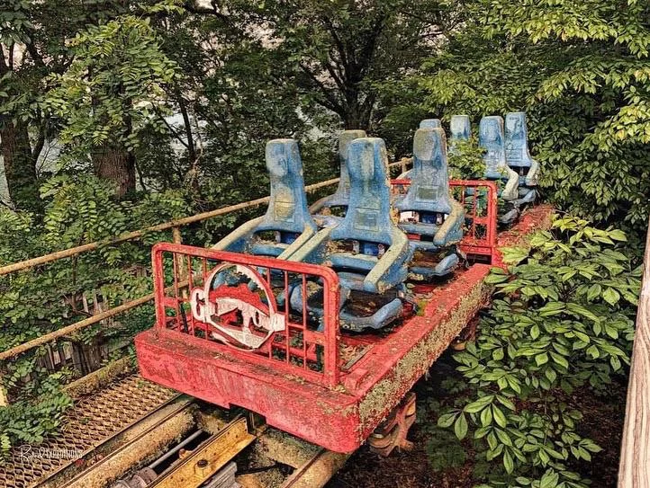 abandoned theme park pictures 14
